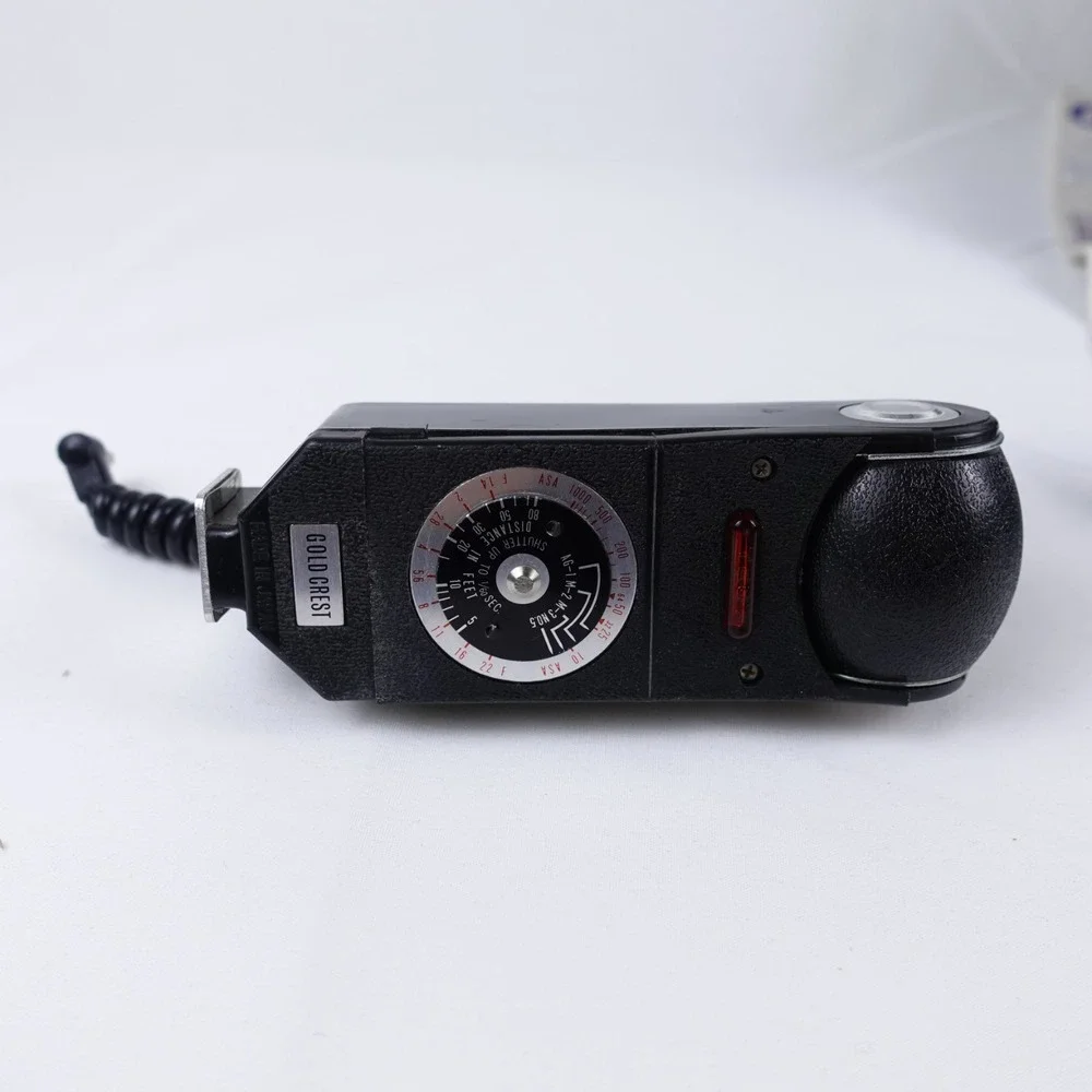 Olympus Trip 35 Vintage 35mm Film Camera D. Zuiko 40mm 2.8 Parts Repair UNTESTED